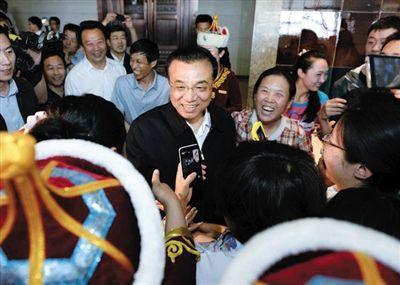 李克强:金融适时适度预调微调
