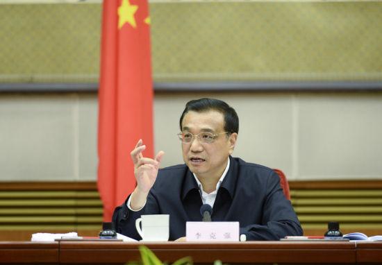 李克强：积极发展清洁能源 推动改善环境质量