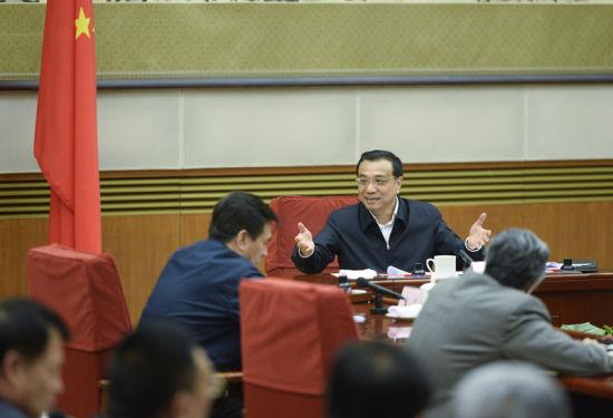 李克强：积极发展清洁能源 推动改善环境质量